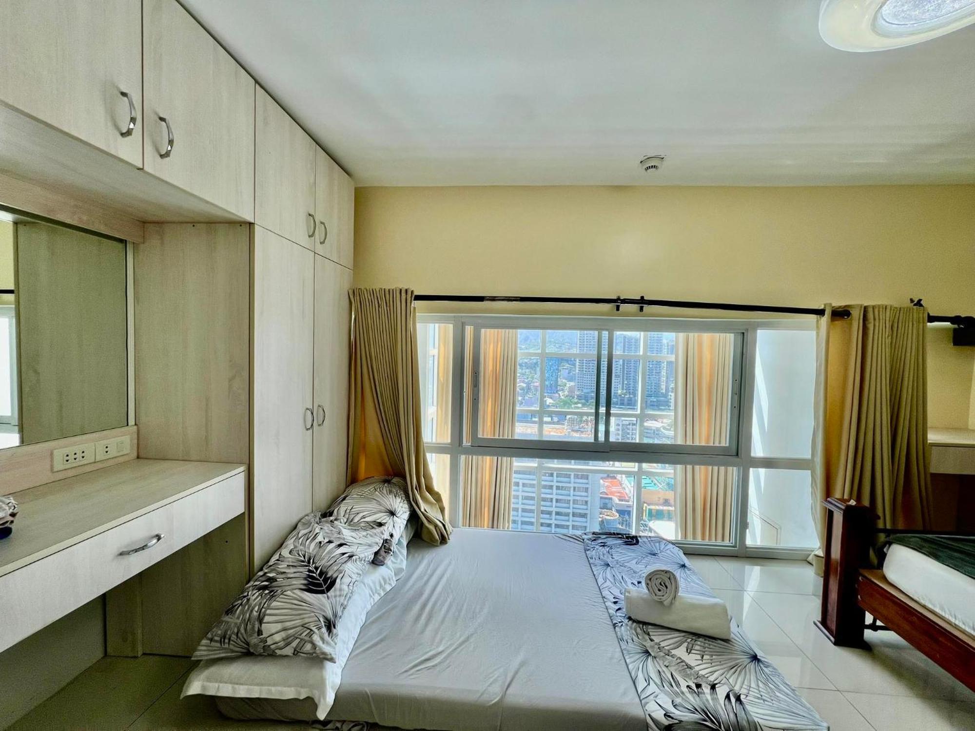2 Bedroom Condo Unit With City And Mountain View Cebu Exteriör bild