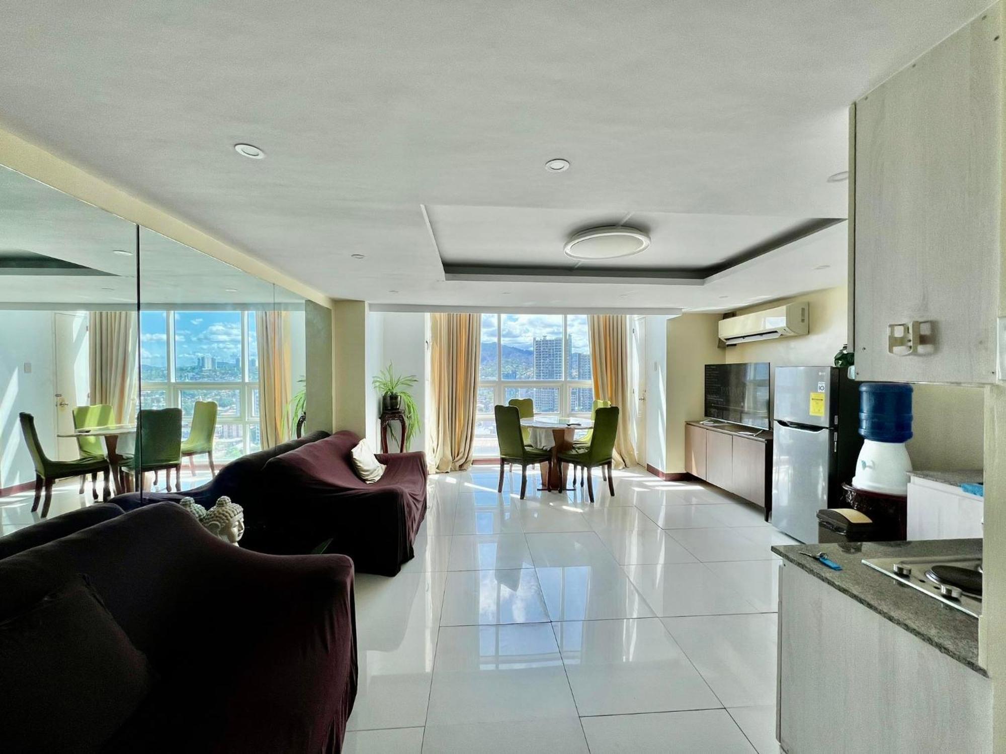 2 Bedroom Condo Unit With City And Mountain View Cebu Exteriör bild