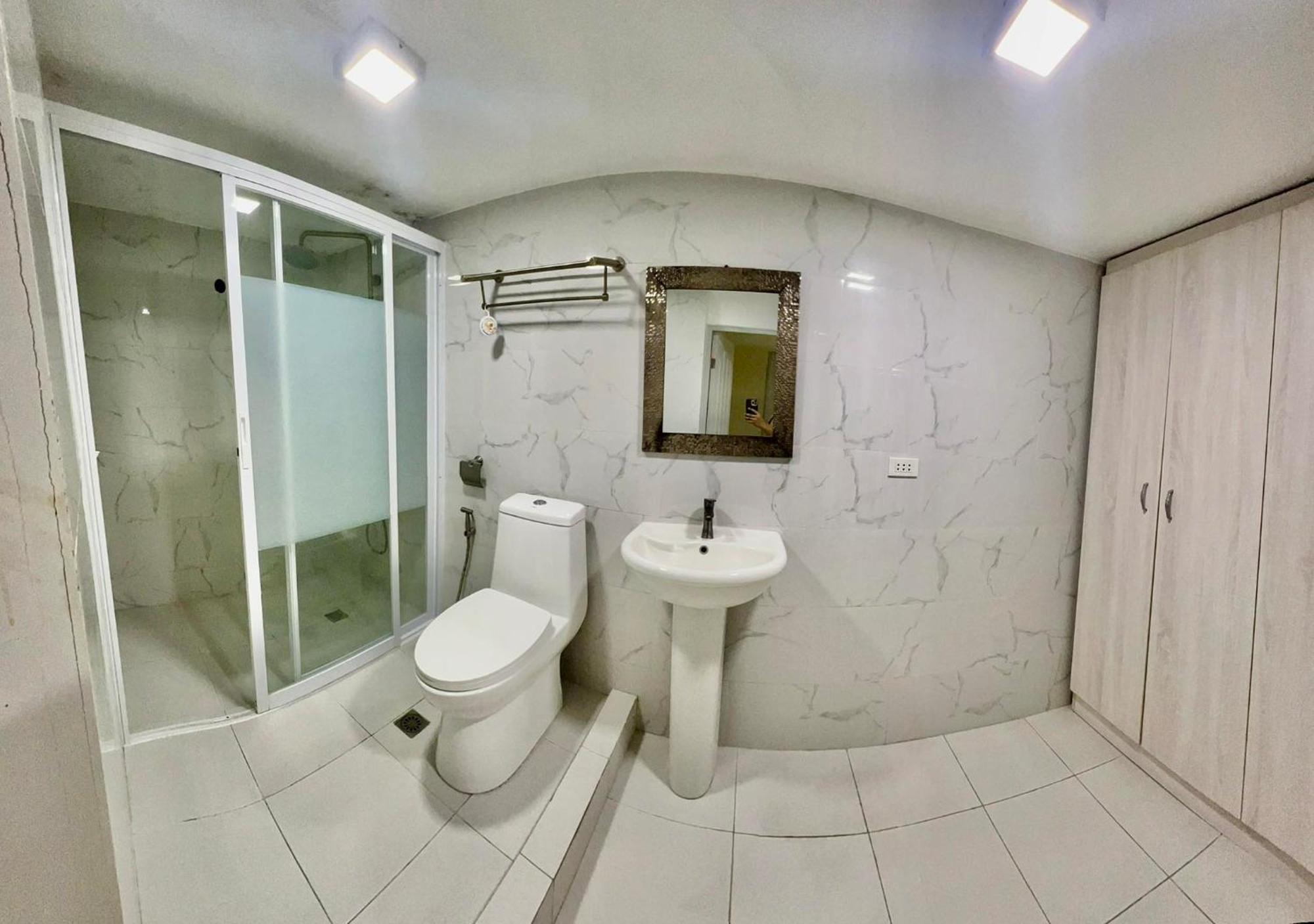 2 Bedroom Condo Unit With City And Mountain View Cebu Exteriör bild